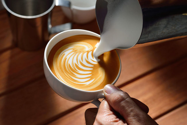 CoffeeWorld-Blog-1200×800-Milchschaum Milchschaum