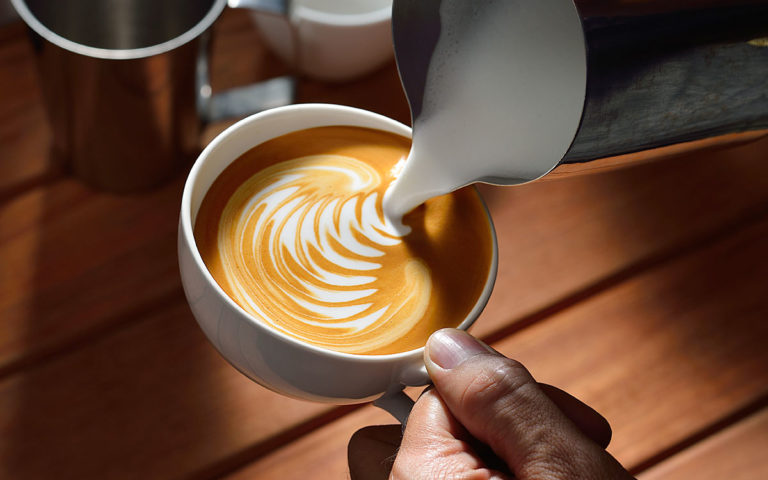 CoffeeWorld-Blog-1200×800-Milchschaum Milchschaum