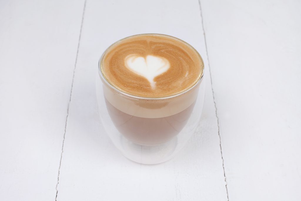 Latte Art mit Barista Sojadrink