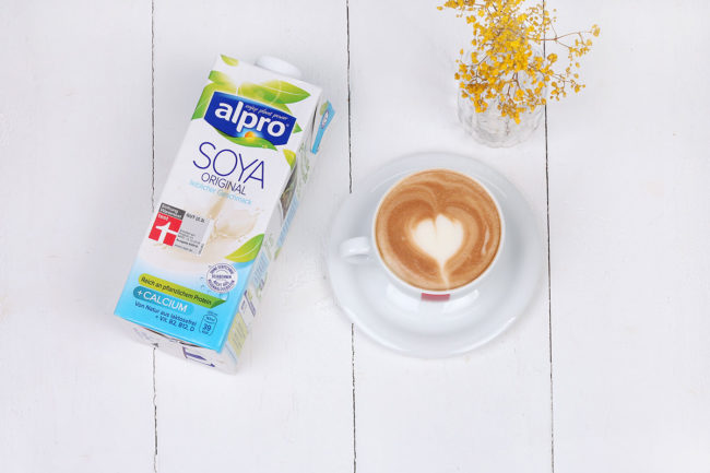 Titelbild-Sojadrink_1200x800 Alpro Sojadrink