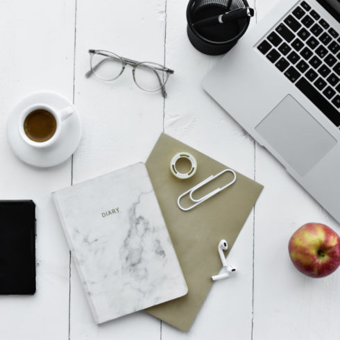 Homeoffice mit Kaffeetasse