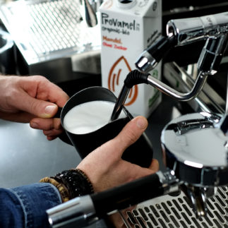 Mandeldrink aufschäumen