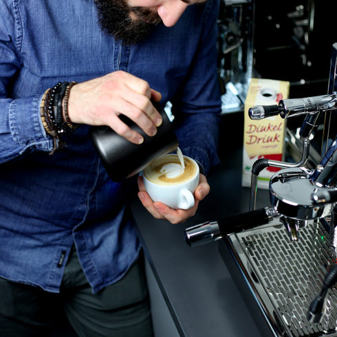 Latteart mit Dinkelmilch