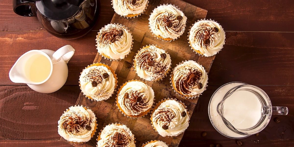 Cupcake Titelbild (2) Cupcakes mit Kaffeebohnen